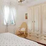 アパート In Quiet And Environment With Swimming Pool *