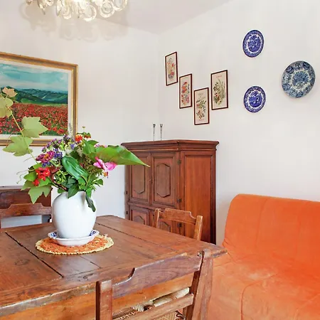 In Quiet And Environment With Swimming Pool * 모디글리아나