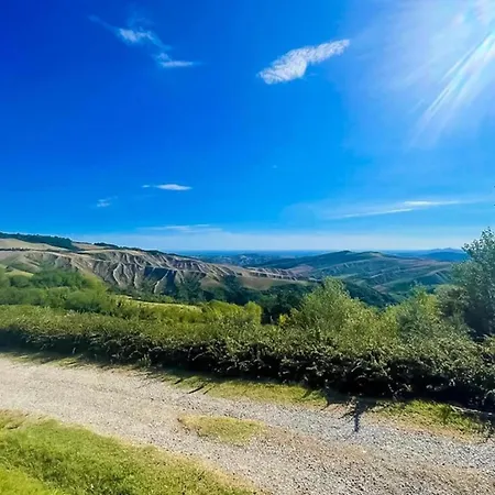 In Quiet And Environment With Swimming Pool *