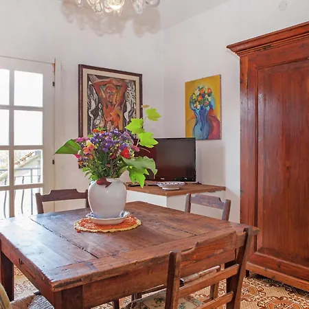 In Quiet And Environment With Swimming Pool *