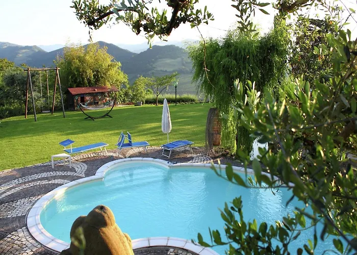 In Quiet And Environment With Swimming Pool Appartement *