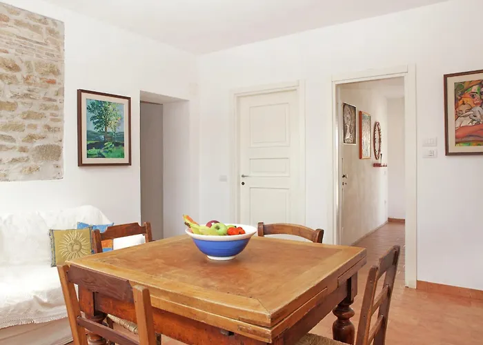 In Quiet And Environment With Swimming Pool Appartement Modigliana