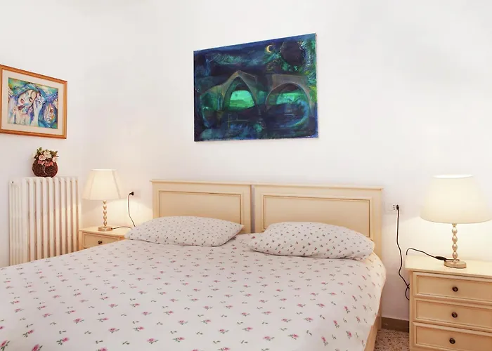 In Quiet And Environment With Swimming Pool Appartement