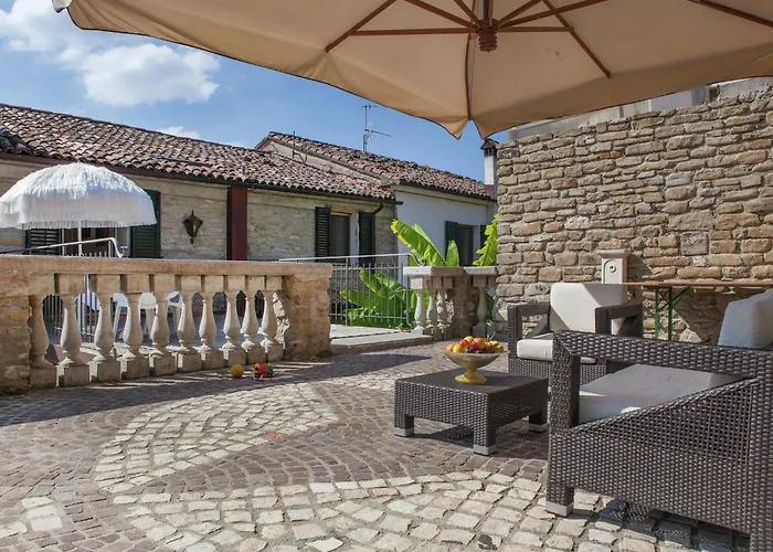 In Quiet And Environment With Swimming Pool *