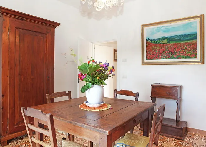 Appartement In Quiet And Environment With Swimming Pool