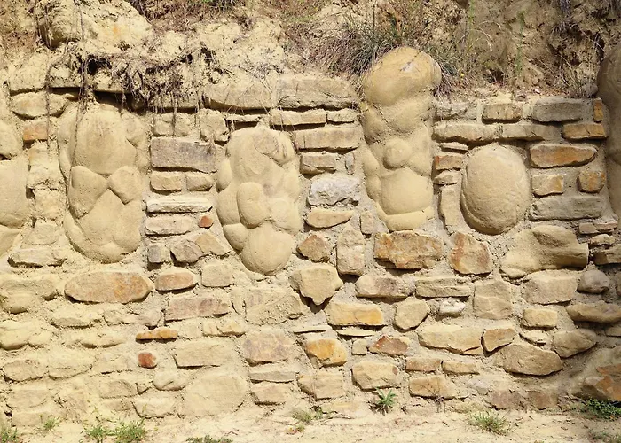 In Quiet And Environment With Swimming Pool Appartement Modigliana