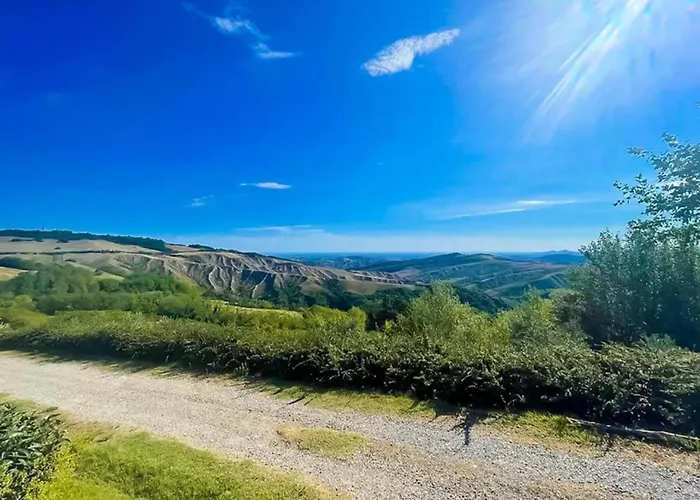 In Quiet And Environment With Swimming Pool *